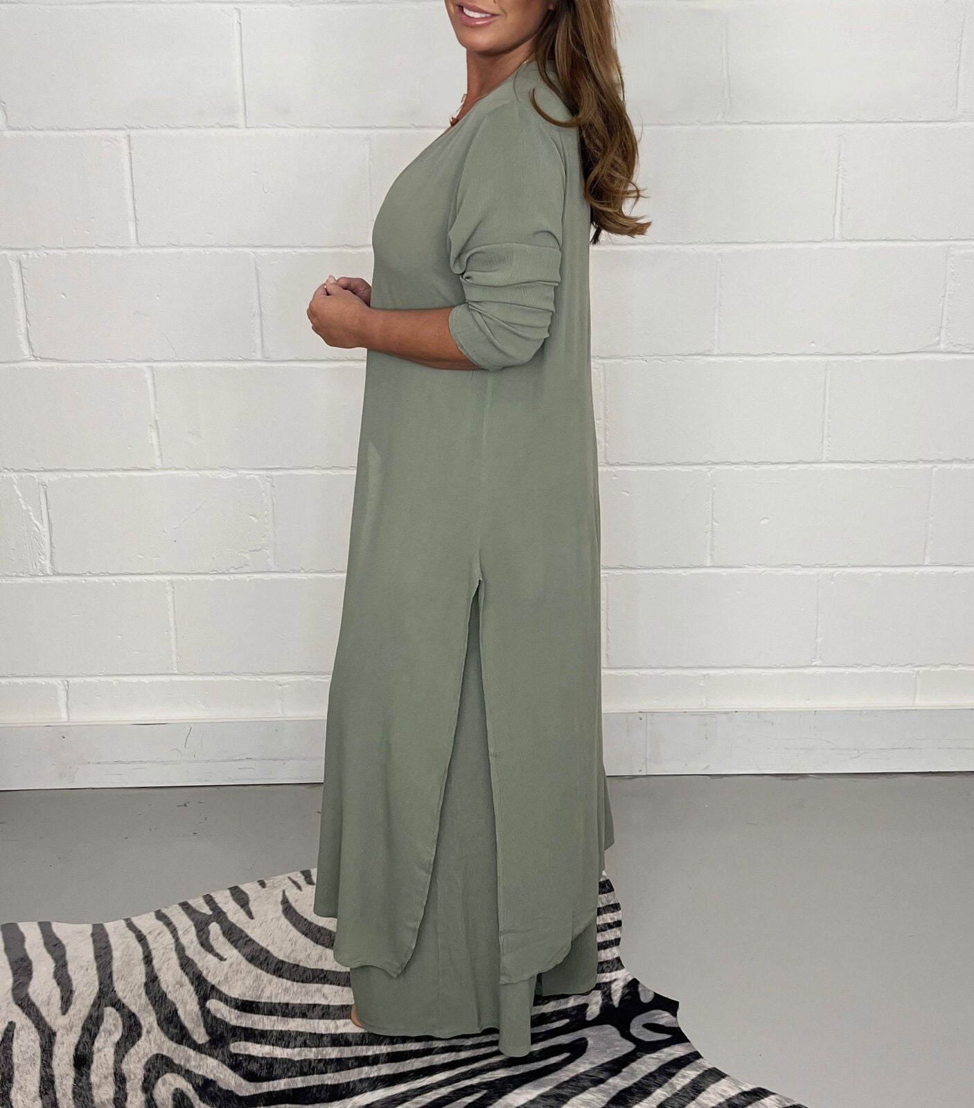 BoldPairs Summer 2-Piece V-Neck Co-Ord Set – Long Split Top & Trousers Outfit